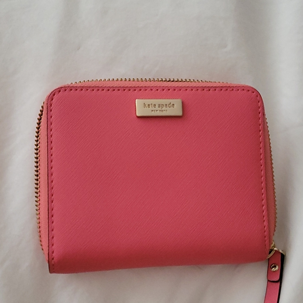 Kate Spade laurel way Darci wallet